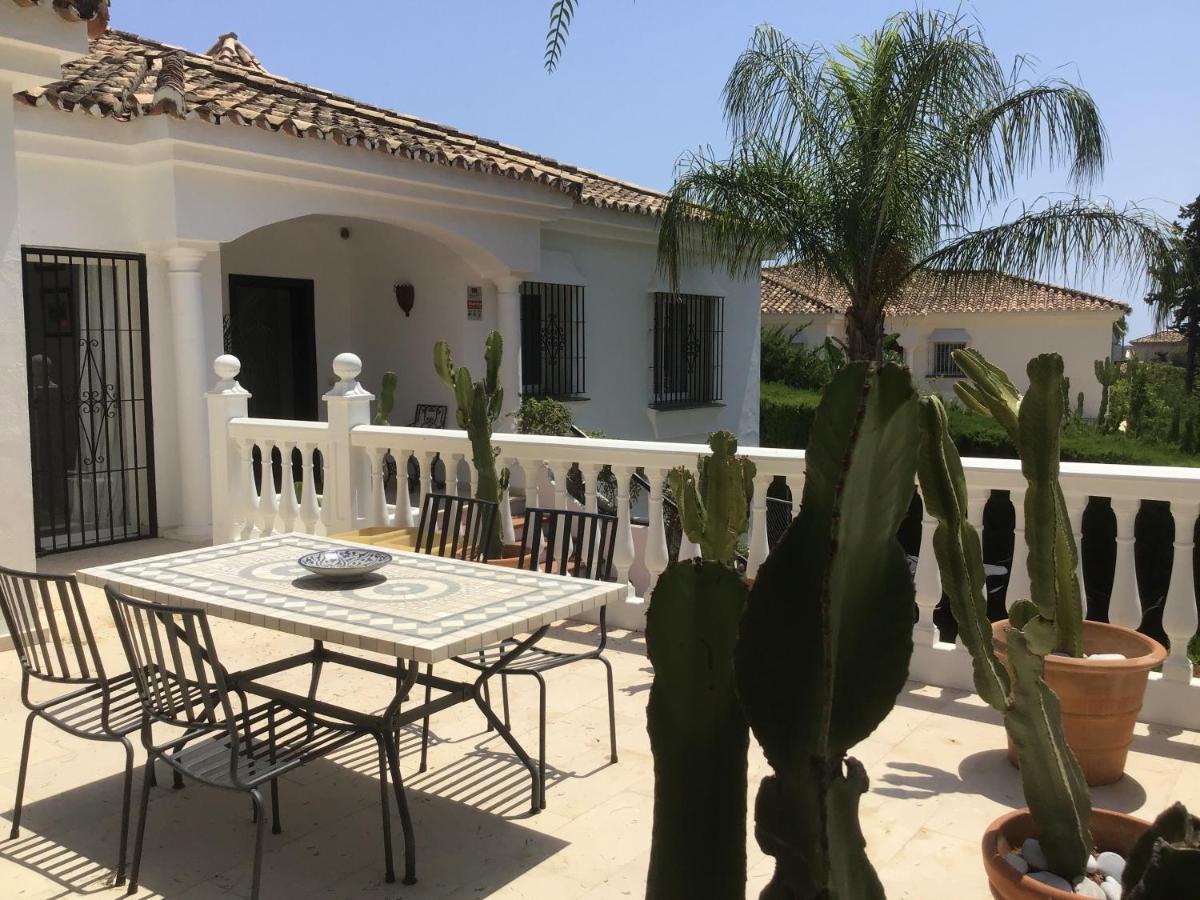 Villa Pinsapo Estepona Exterior photo