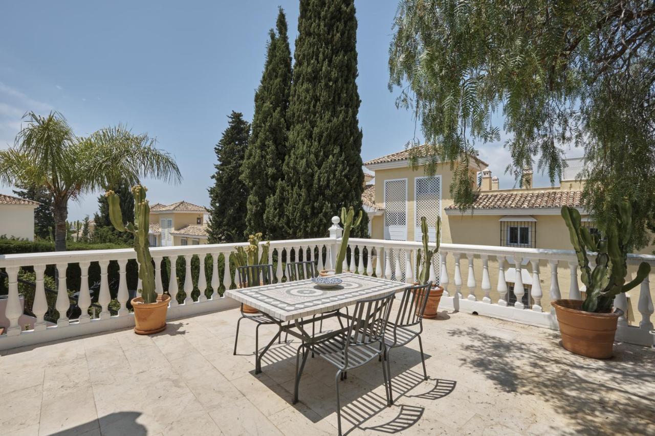 Villa Pinsapo Estepona Exterior photo